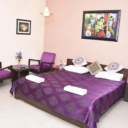 Modipur Hotel Rampur  Екстер'єр фото